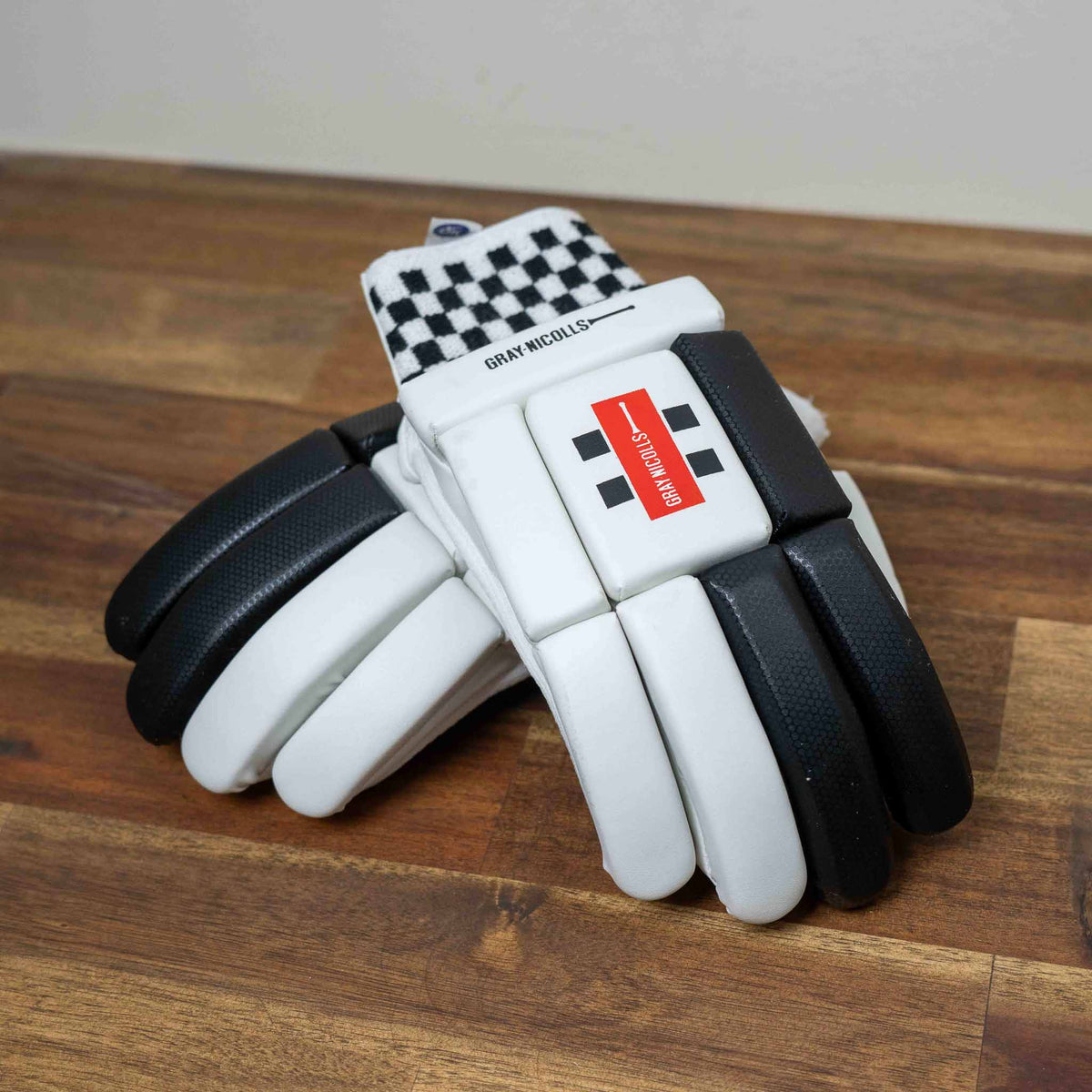 GN 700 Batting Gloves — manufacturer model gallery, view 1