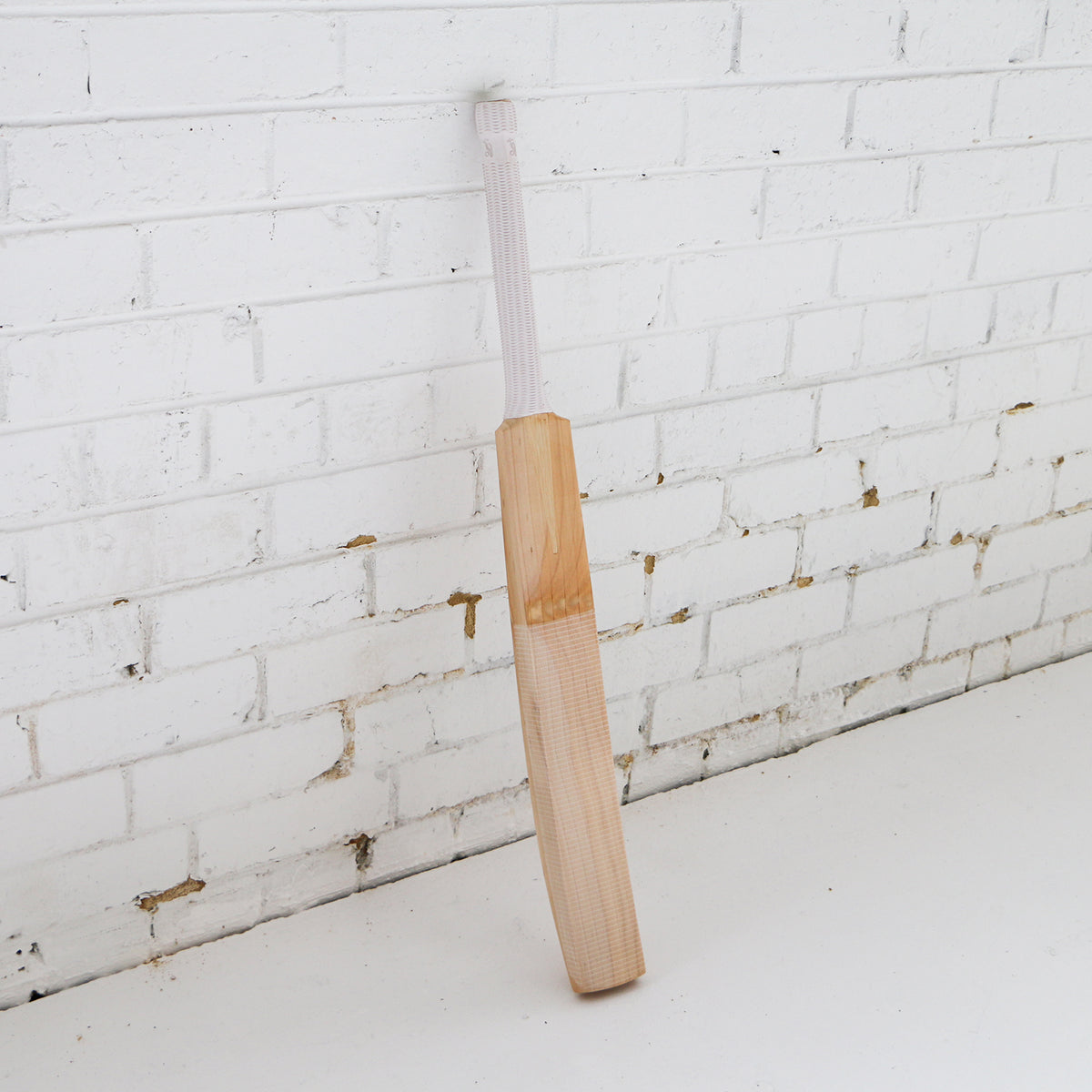 Kookaburra KW Technique Bat Short Handle — manufacturer product view 1