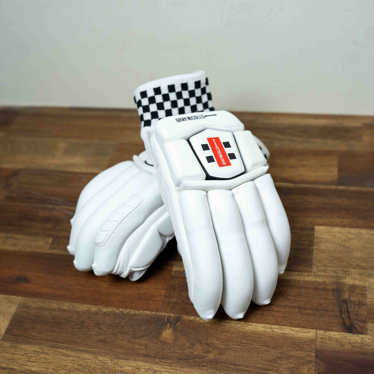 Players Batting Glove — manufacturer model gallery, view 1