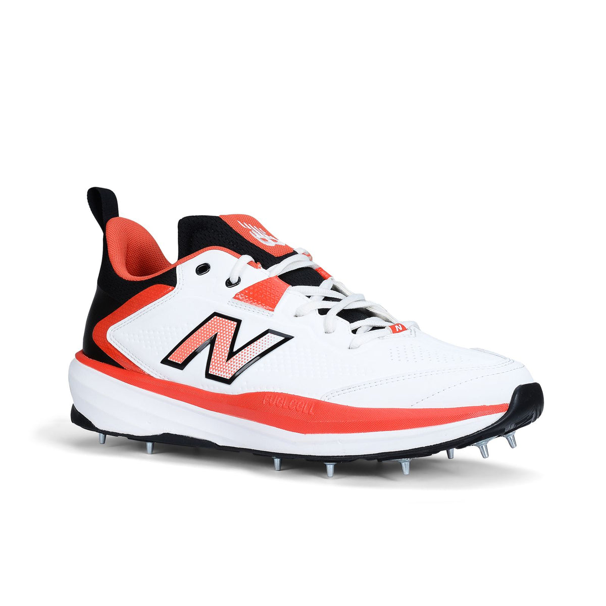 New Balance CK4030F6 cricket shoe - three-quarter view
