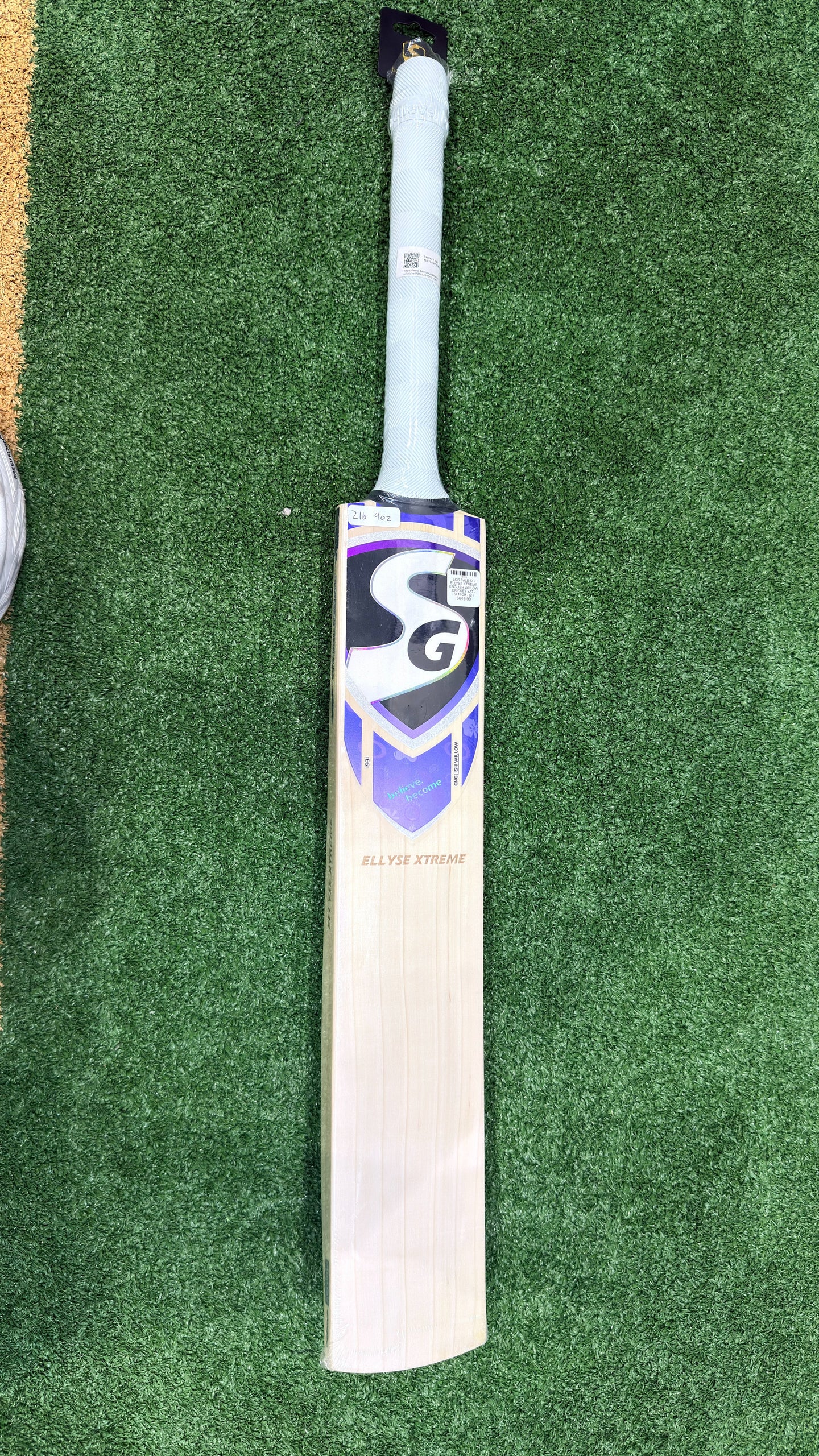 SG ELLYSE XTREME ENGLISH WILLOW CRICKET BAT - SENIOR / SH