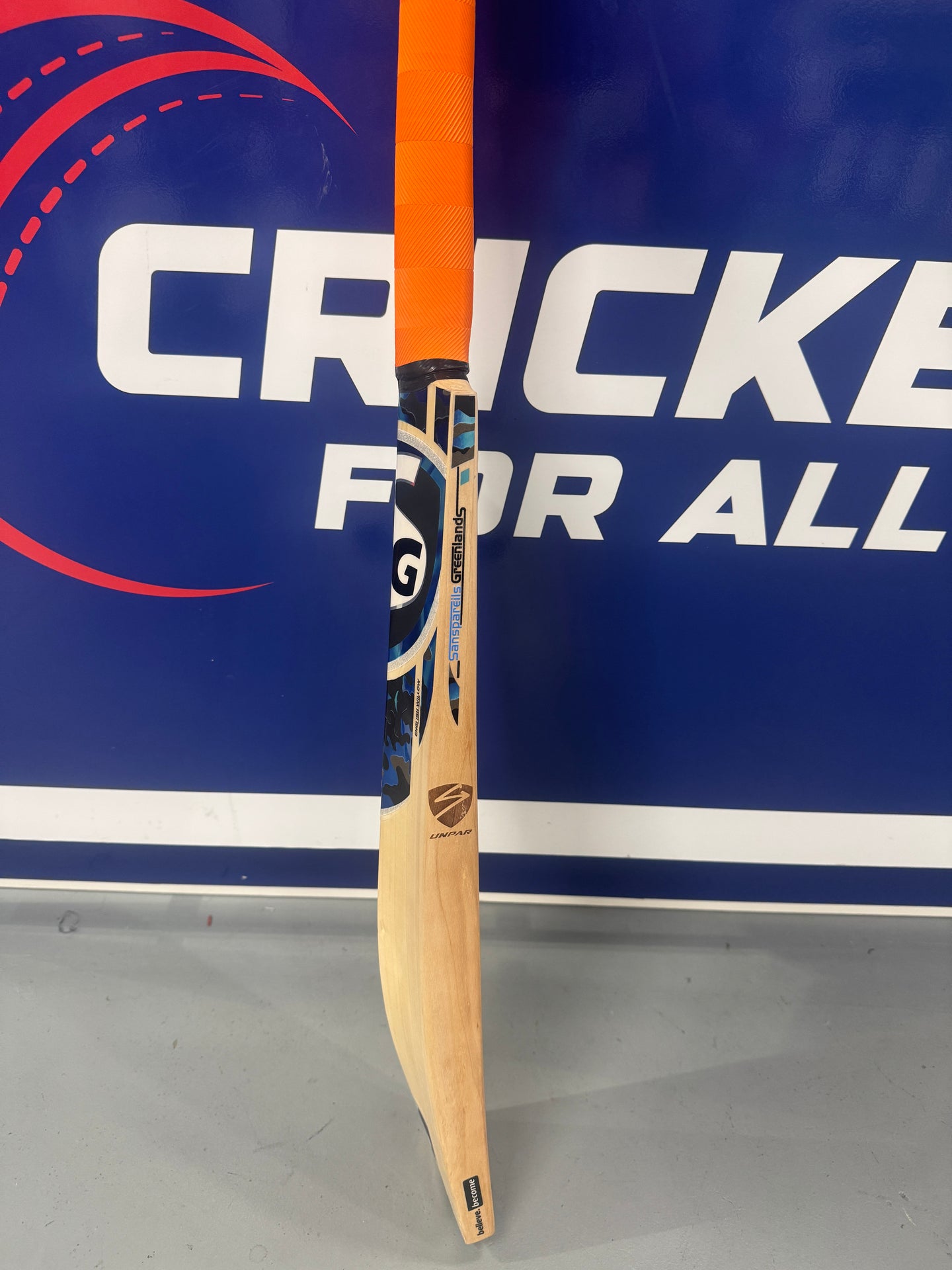 SG RP17 - English Willow Cricket Bat - Cricket For All