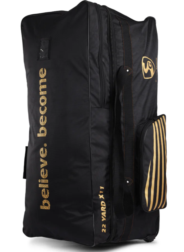 EOS SALE SG 22 YARD x 11 CRICKET BAG
